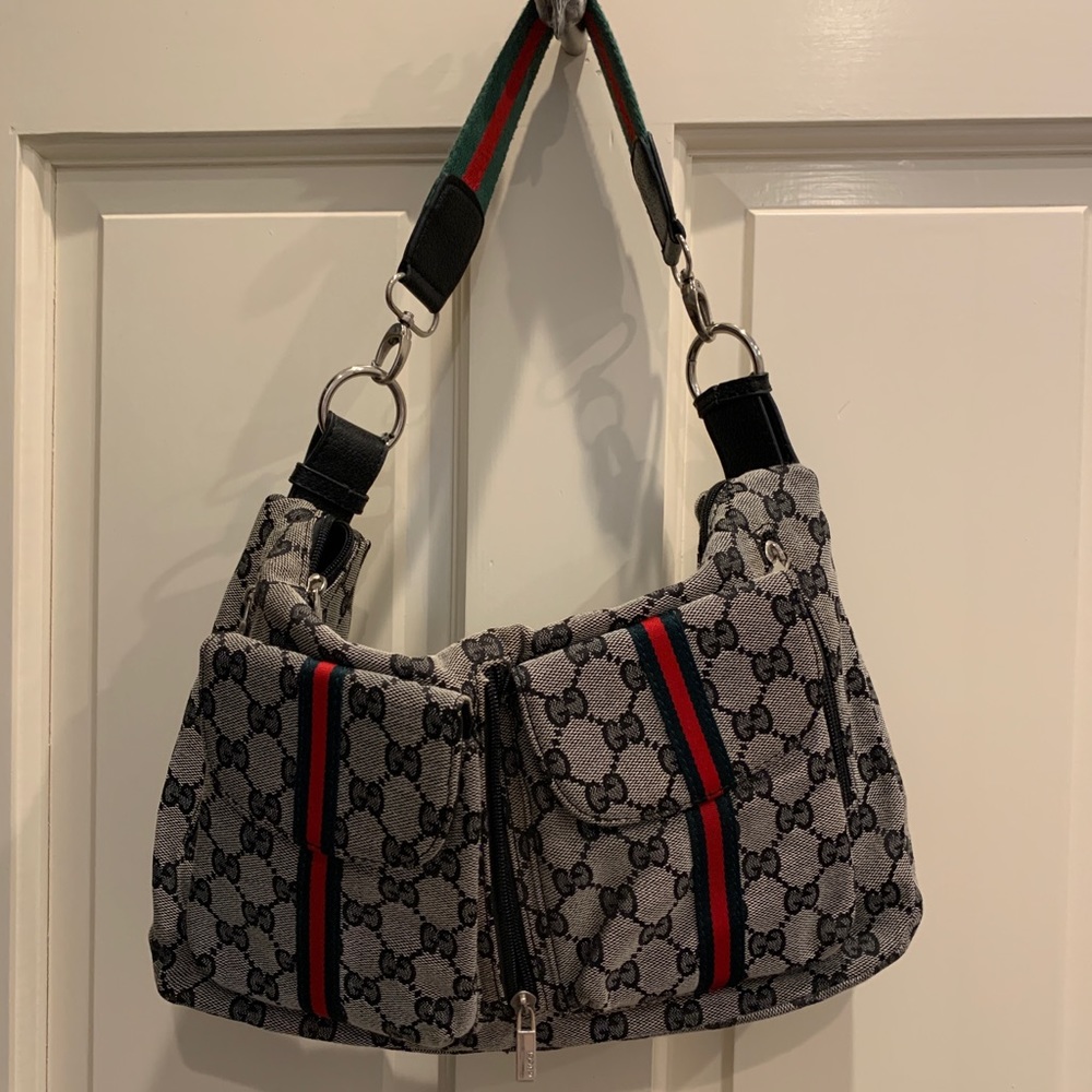 Handbag, perfect condition. Barely used.